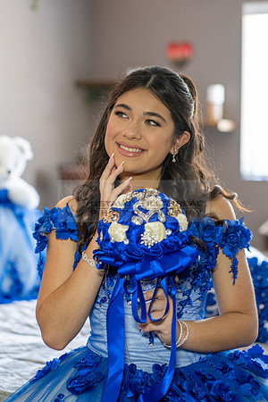 Violeta Noemi quinceanera celebration, photographer , videographer in Hacienda Heights Ca, Montebello Ca, Gustavo Villarreal Photography, 323-633-8283, www.gvphotoandvideo.com
