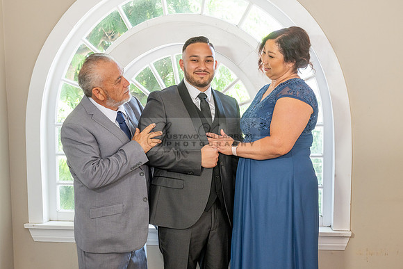 Juan and Kenia wedding celebration, reception at The White House banquet Hall in Anaheim Ca, photography and videography by Gustavo Villarreal Photographer, 323-633-8283, www.gvphotoandvideo.com