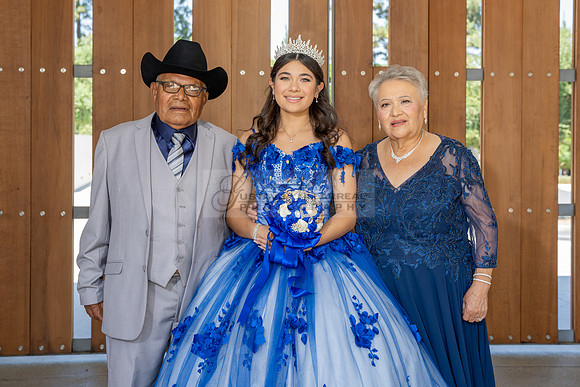 Violeta Noemi quinceanera celebration, photographer , videographer in Hacienda Heights Ca, Montebello Ca, Gustavo Villarreal Photography, 323-633-8283, www.gvphotoandvideo.com
