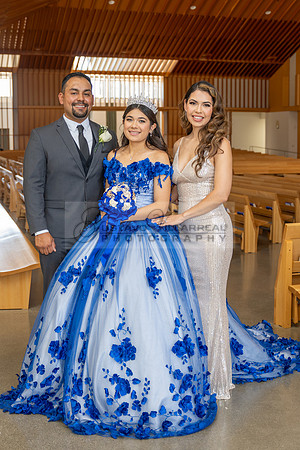 Violeta Noemi quinceanera celebration, photographer , videographer in Hacienda Heights Ca, Montebello Ca, Gustavo Villarreal Photography, 323-633-8283, www.gvphotoandvideo.com