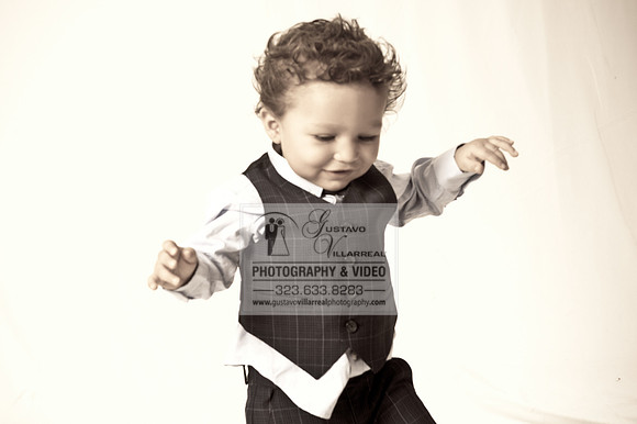 Baby and family pictures in Montebello, by Gustavo Villarreal Pr