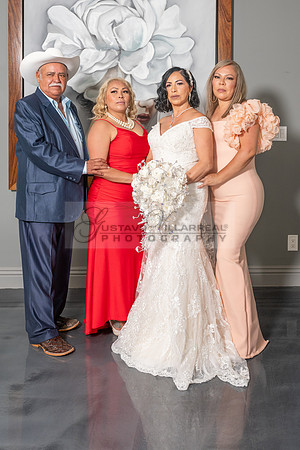 Gloria y Jose Luis Engagement photos en el rancho, caballos, Novias, La Puente Ca, 323-633-8283, www.gvphotoandvideo.com
