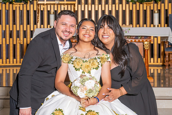 Arianna Tejada quinceanera celebration, photography, videography at Our lady of Guadalupe in El Monte Ca, Fiesta Mexican banquet Hall Montclair Ca, Gustavo Villarreal photo and video, 323-633-8283, ww