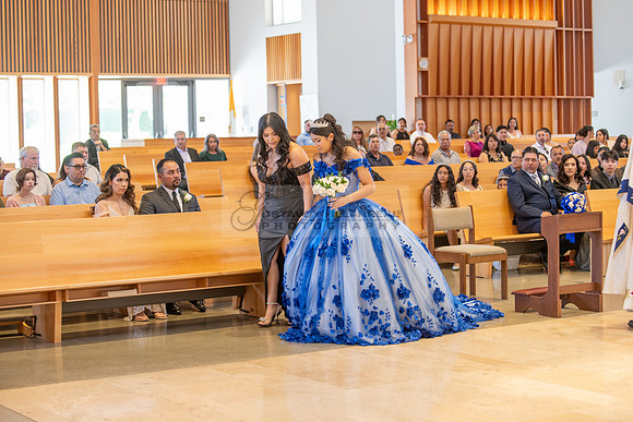 Violeta Noemi quinceanera celebration, photographer , videographer in Hacienda Heights Ca, Montebello Ca, Gustavo Villarreal Photography, 323-633-8283, www.gvphotoandvideo.com