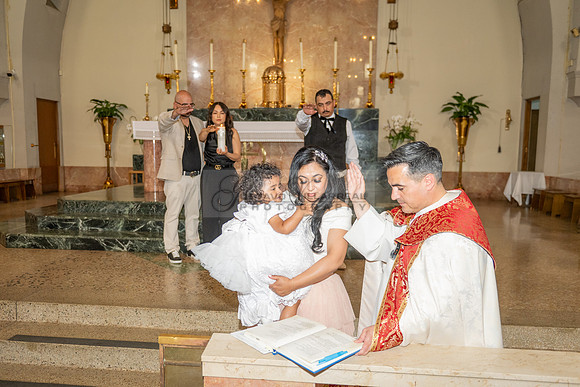 Nazareth Bautizo fotografias y videos en Whittier Ca, reception at Grand premier Banquet hall in Gardena Ca. Gustavo Villarreal photographer 323-633-8283, www.gvphotoandvideo.com