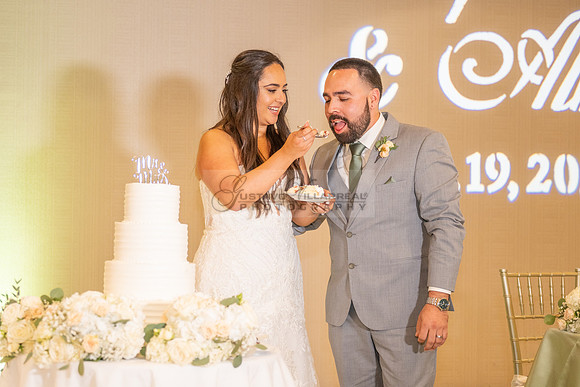 LINK-#1-Stephanie and Albert wedding photography, celebration at Sonesta Redondo Beach and Marina in Redondo Beach Ca, photographer, videographer, Gustavo Villarreal, 323-633-8283, www.gvphotoandvideo