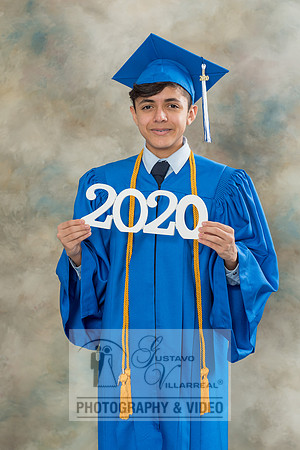 Graduation photo session in Whittier Ca, 323-633-8283, www.gustavovillarreal.com