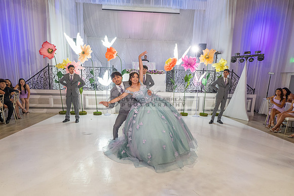 LINK #2-Janelle Ornelas, Sweet Sixteen, quinceanera, celebration at El Palacio Hall in south El Monte Ca, Gustavo Villarreal Photography, 323-633-8283, www.gvphotoandvideo.com