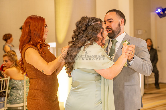 LINK-#1-Stephanie and Albert wedding photography, celebration at Sonesta Redondo Beach and Marina in Redondo Beach Ca, photographer, videographer, Gustavo Villarreal, 323-633-8283, www.gvphotoandvideo