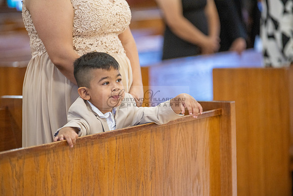 Arianna Tejada quinceanera celebration, photography, videography at Our lady of Guadalupe in El Monte Ca, Fiesta Mexican banquet Hall Montclair Ca, Gustavo Villarreal photo and video, 323-633-8283, ww
