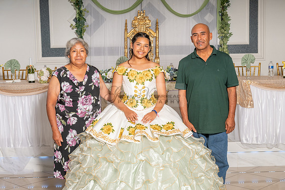 Arianna Tejada quinceanera celebration, photography, videography at Our lady of Guadalupe in El Monte Ca, Fiesta Mexican banquet Hall Montclair Ca, Gustavo Villarreal photo and video, 323-633-8283, ww