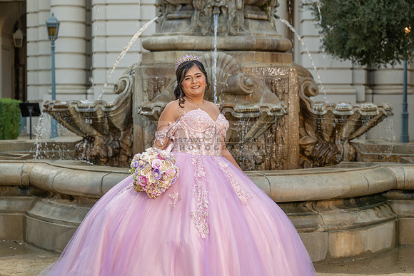 Camila Pacheco quinceanera, sweet 16, photo session in Pasadena City Hall in Pasadena California, photography and videography by Gustavo Villarreal photographer, 323-633-8283, www.gvphotoandvideo.com