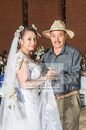 EVELIA Y JUAN weddings photography and video at St Joseph Catholic church in Hawthorne Ca, Reception venues at Temple of Emanuel of beberly hills Ca,  www.gustavovillarreal.com, 323-633-8283