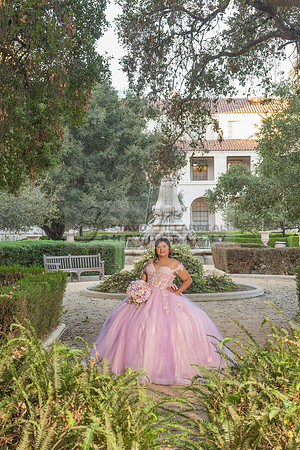 Camila Pacheco quinceanera, sweet 16, photo session in Pasadena City Hall in Pasadena California, photography and videography by Gustavo Villarreal photographer, 323-633-8283, www.gvphotoandvideo.com
