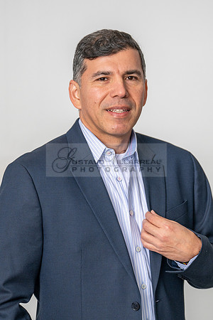 Juan Carlos, Business, Real Estates, Realtor, headshots, photography in Whittier Ca, Gustavo villarreal Photography, 323-633-8283, www.gustavoivllarreal.com