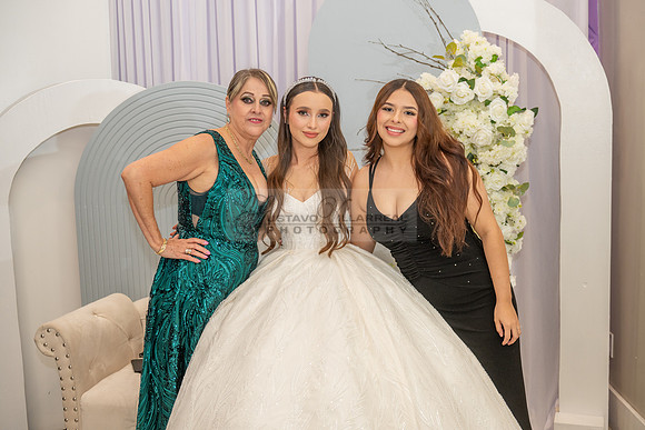 Camila Campa quinceanera, sweet 16, celebration at Elite Banquet Hall in Maywood Ca, Huntington Park Ca, by Gustavo Villarreal Photography, videography 323-633-8283, www.gustavovillarreal.com
