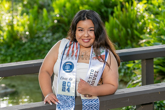 Melanie graduation photographer CSUF, California State University Fullerton, Whittier Ca, Gustavo Villarreal Photography, 323-633-8283, www.gvphotoandvideo.com