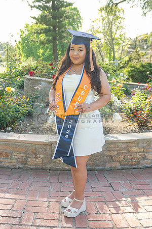 Melanie graduation photographer CSUF, California State University Fullerton, Whittier Ca, Gustavo Villarreal Photography, 323-633-8283, www.gvphotoandvideo.com