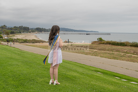 Lauren Berry graduation photos, portraits at UCSB Santa Barbara Ca. Gustavo Villarreal Photography, 323-633-8283