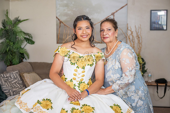 Arianna Tejada quinceanera celebration, photography, videography at Our lady of Guadalupe in El Monte Ca, Fiesta Mexican banquet Hall Montclair Ca, Gustavo Villarreal photo and video, 323-633-8283, ww
