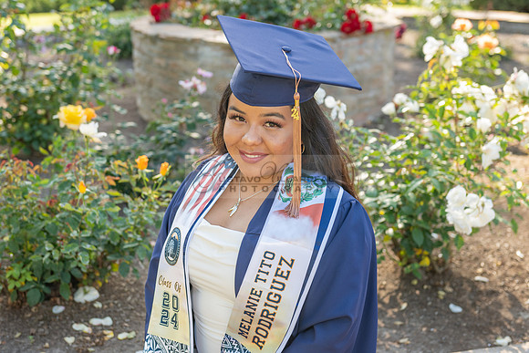 Melanie graduation photographer CSUF, California State University Fullerton, Whittier Ca, Gustavo Villarreal Photography, 323-633-8283, www.gvphotoandvideo.com