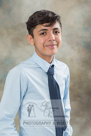 Graduation photo session in Whittier Ca, 323-633-8283, www.gustavovillarreal.com
