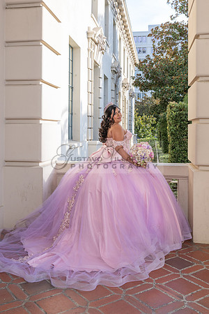 Camila Pacheco quinceanera, sweet 16, photo session in Pasadena City Hall in Pasadena California, photography and videography by Gustavo Villarreal photographer, 323-633-8283, www.gvphotoandvideo.com