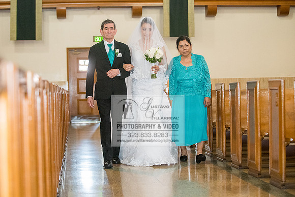 EVELIA Y JUAN weddings photography and video at St Joseph Catholic church in Hawthorne Ca, Reception venues at Temple of Emanuel of beberly hills Ca,  www.gustavovillarreal.com, 323-633-8283